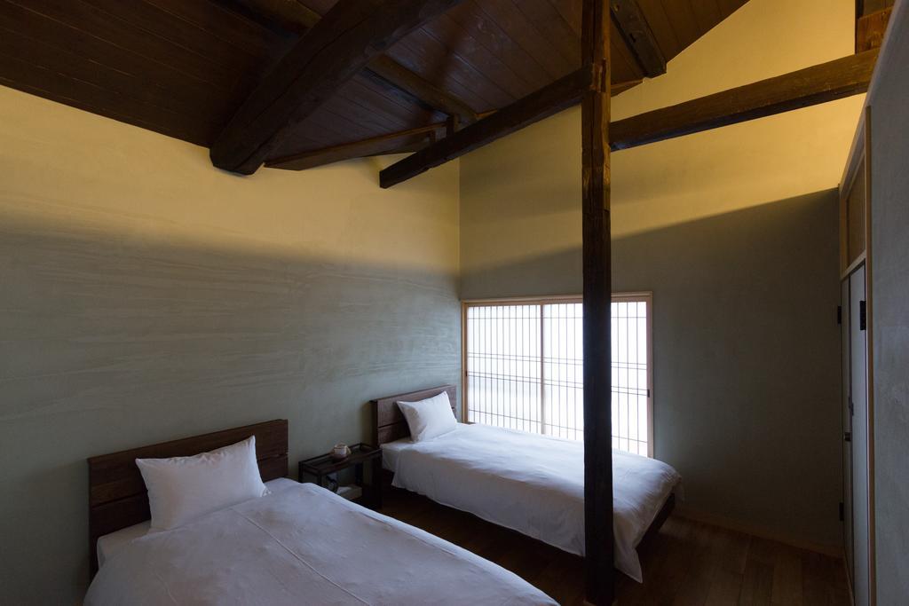 Tsukikusa An Machiya House Кіото Номер фото